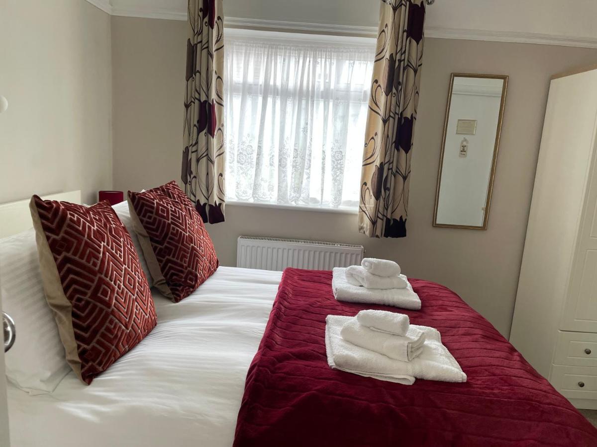 The Sandrock Clacton-on-Sea Exterior foto